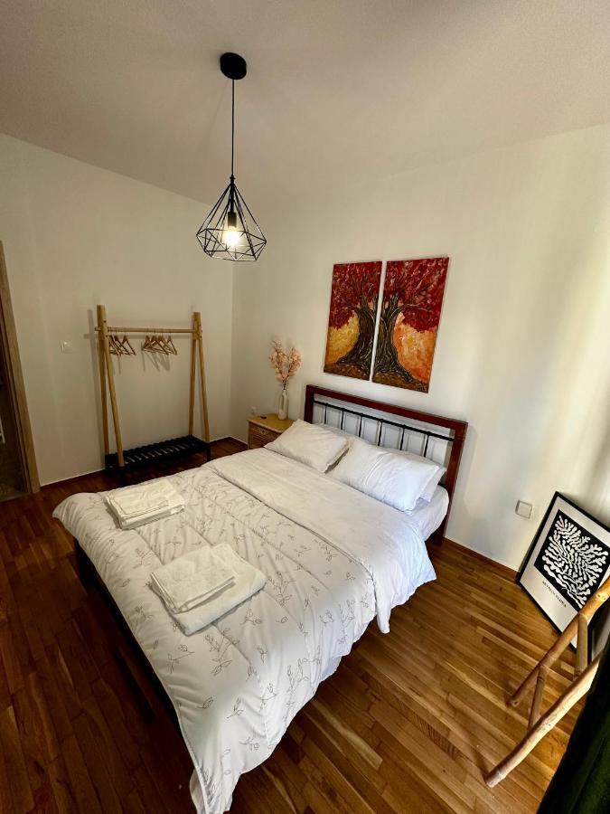 Sunflower Suite Trikala Exterior photo