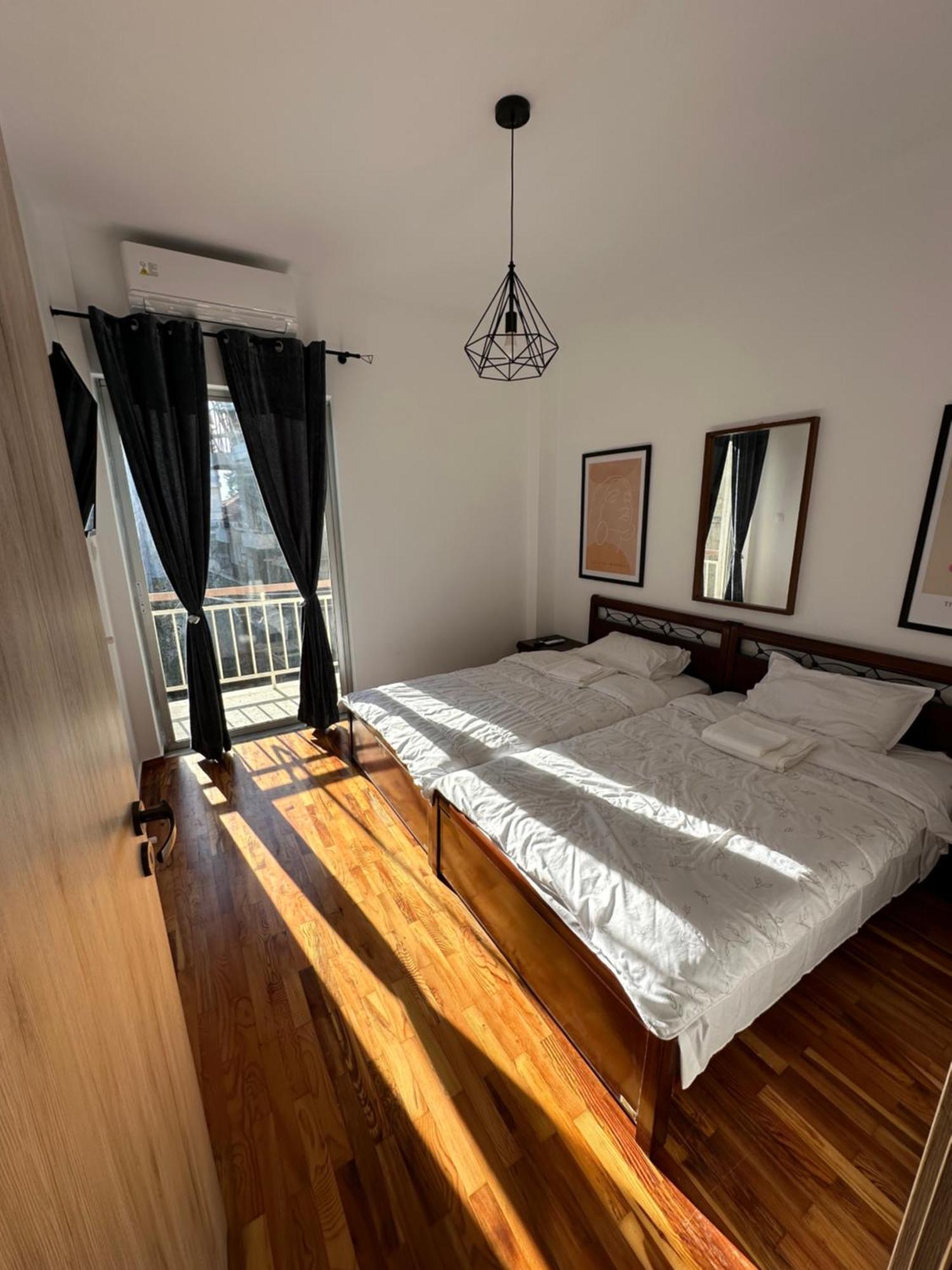 Sunflower Suite Trikala Exterior photo